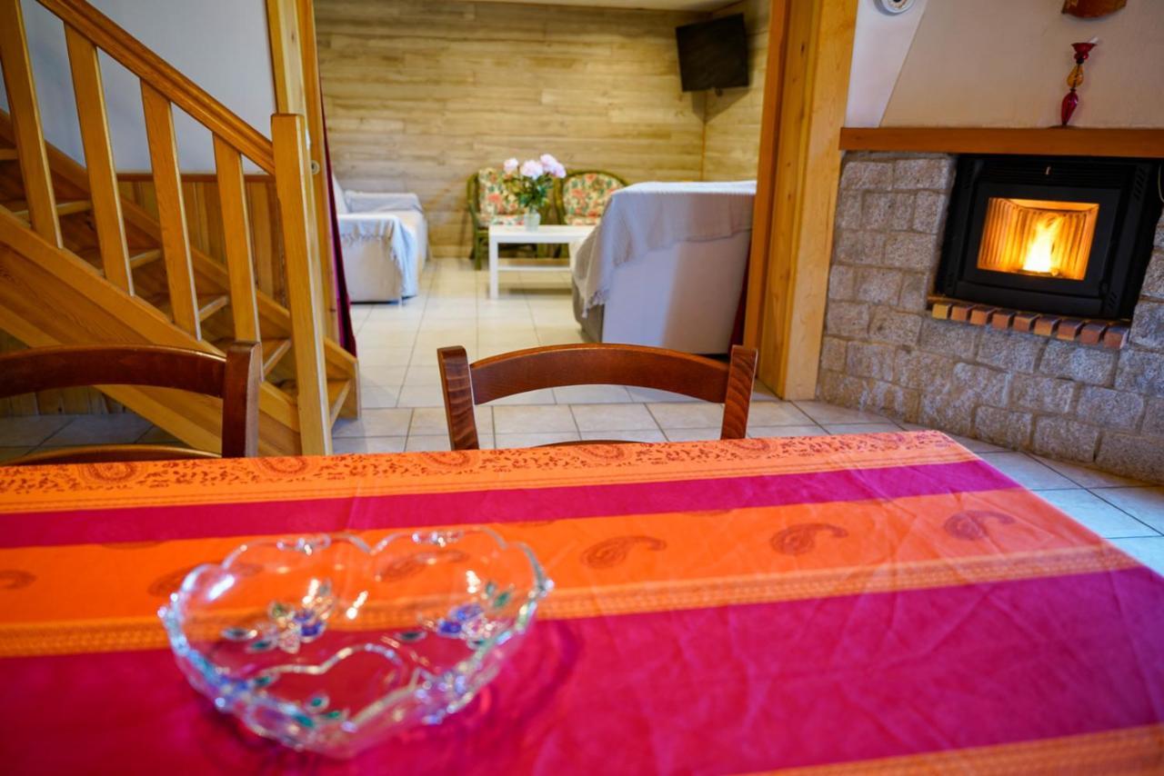Gite Les Ducs Mialanes Dış mekan fotoğraf